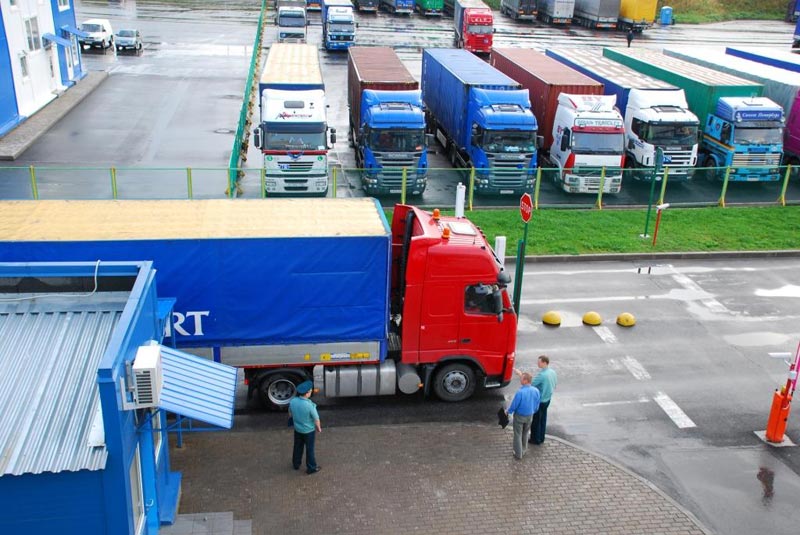 В Госдуму поступил закон о перевозках транзитных грузов через РФ